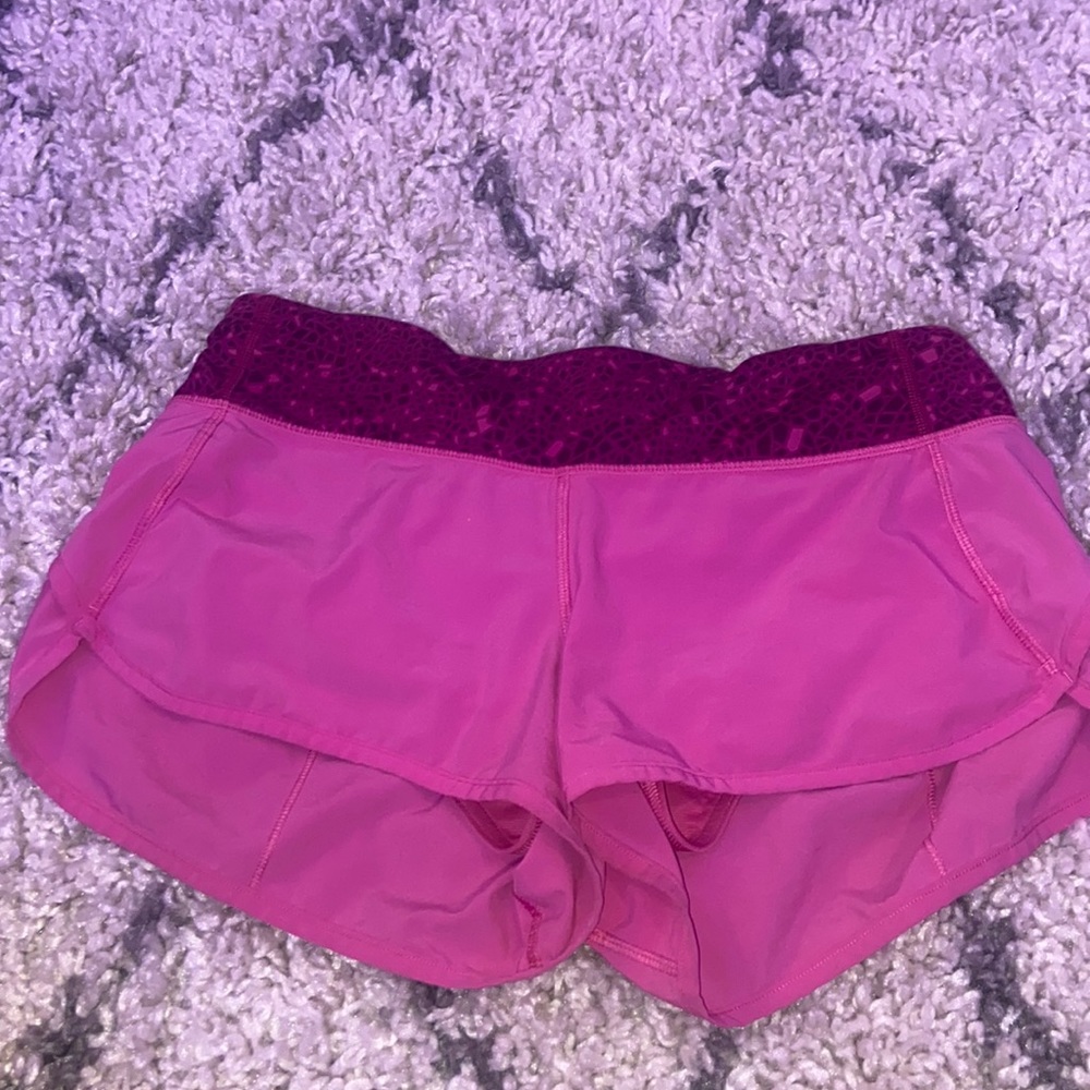 lululemon pink 2.5” speed up shorts